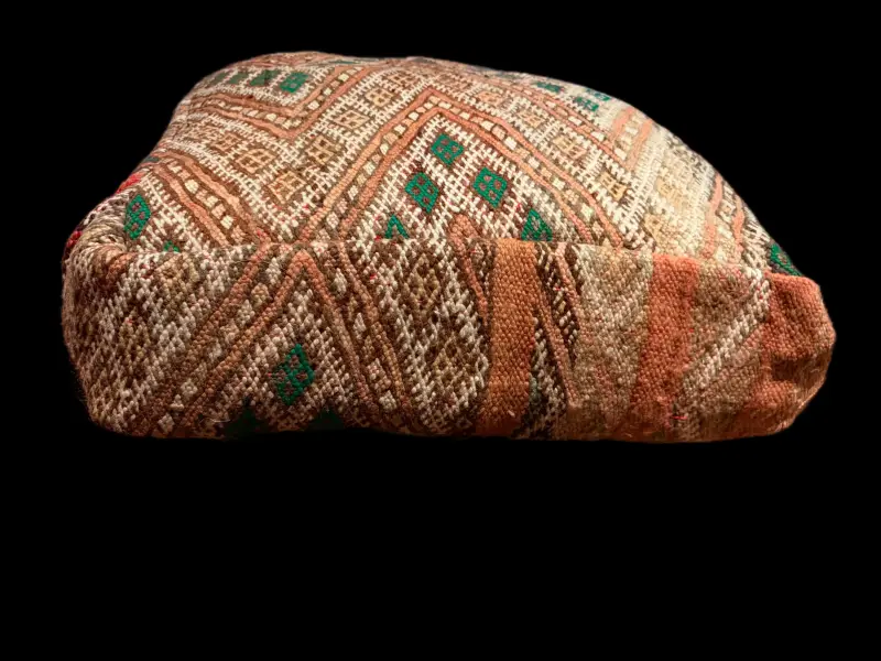 Beni Mguild Pouf · RP6