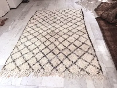 Beni Ouarain Berber Rug (B07)